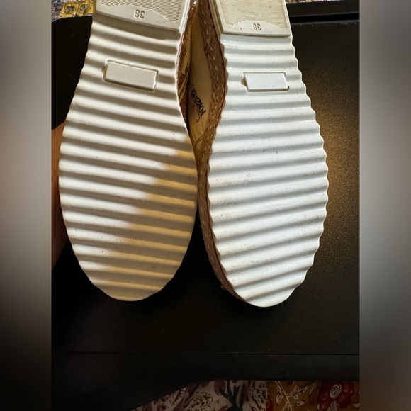 Goby Day Of The Dead Graphic Espadrilles - Picture 4 of 6